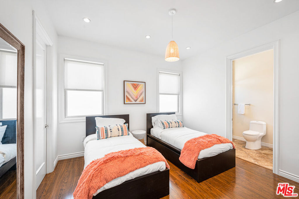 715 N Kilkea Drive - Photo 15