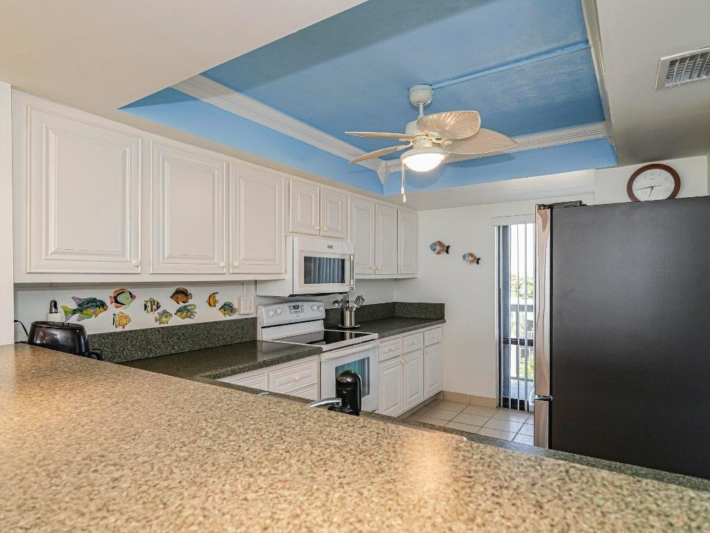 4141 Ocean Drive - Photo 5