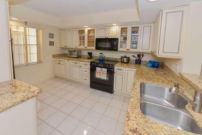 300 John F Kennedy Drive - Photo 8