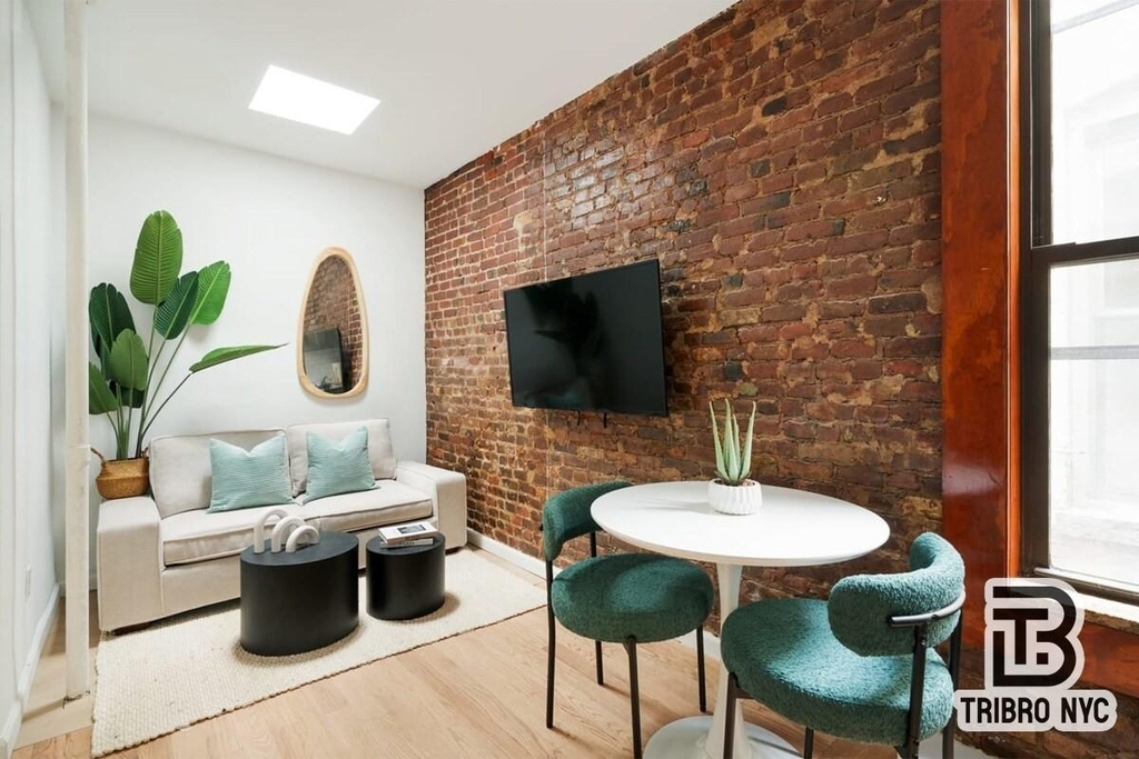 47 Market Street - Photo 1