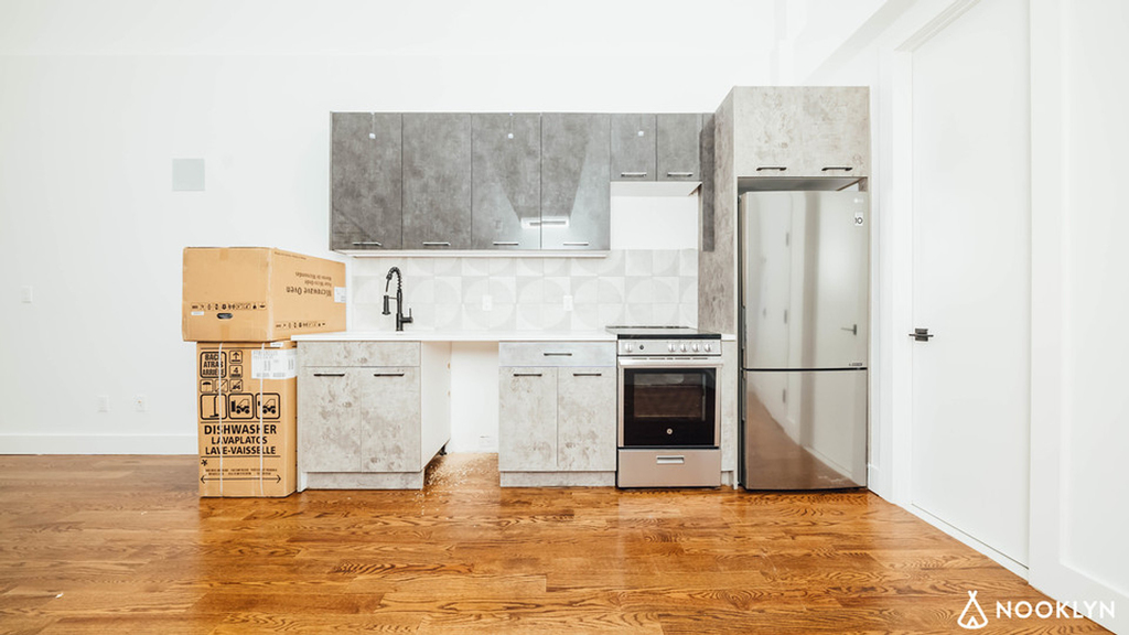 1266 Pacific St 11216 - Photo 8