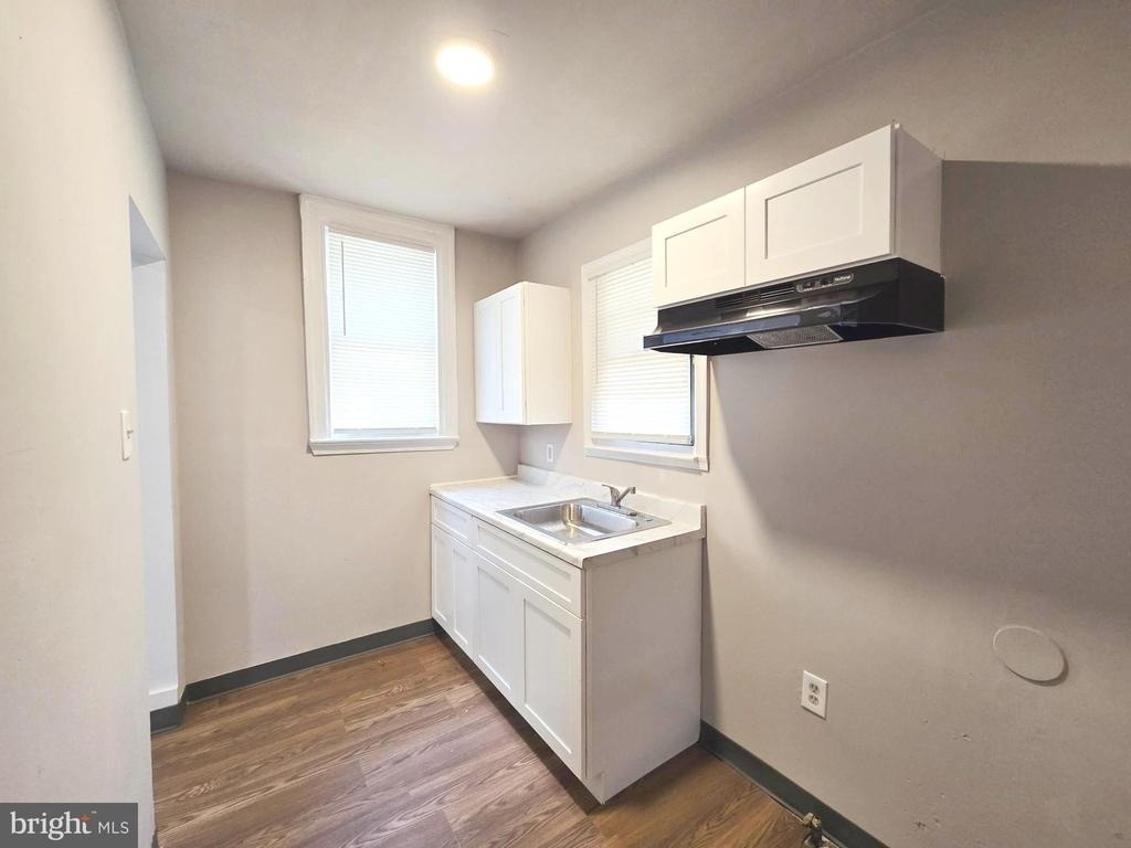 5717 N Park Avenue - Photo 8