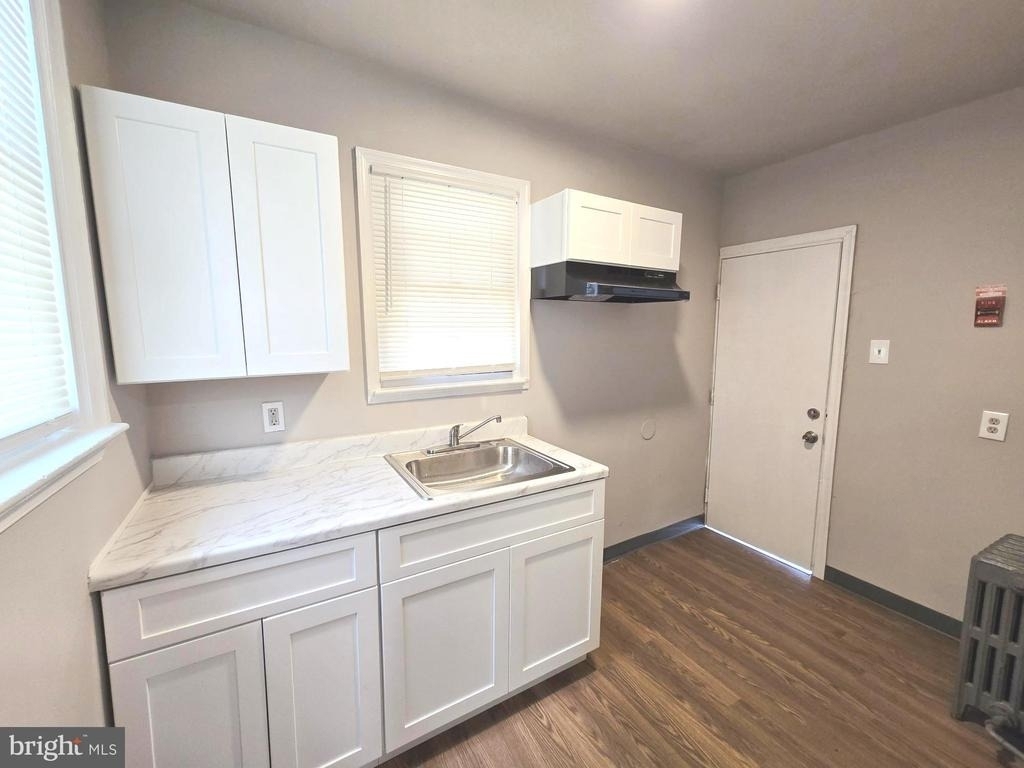 5717 N Park Avenue - Photo 9