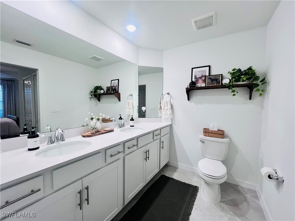 14251 Heritage Landing Boulevard - Photo 16