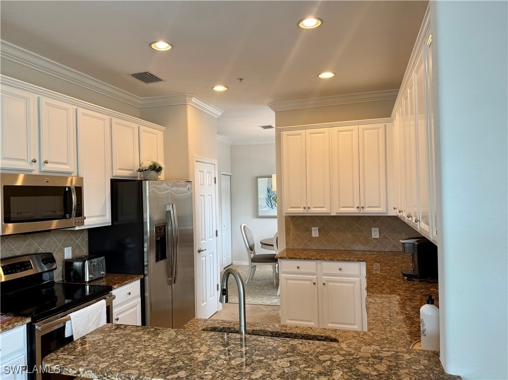 9498 Napoli Lane - Photo 13