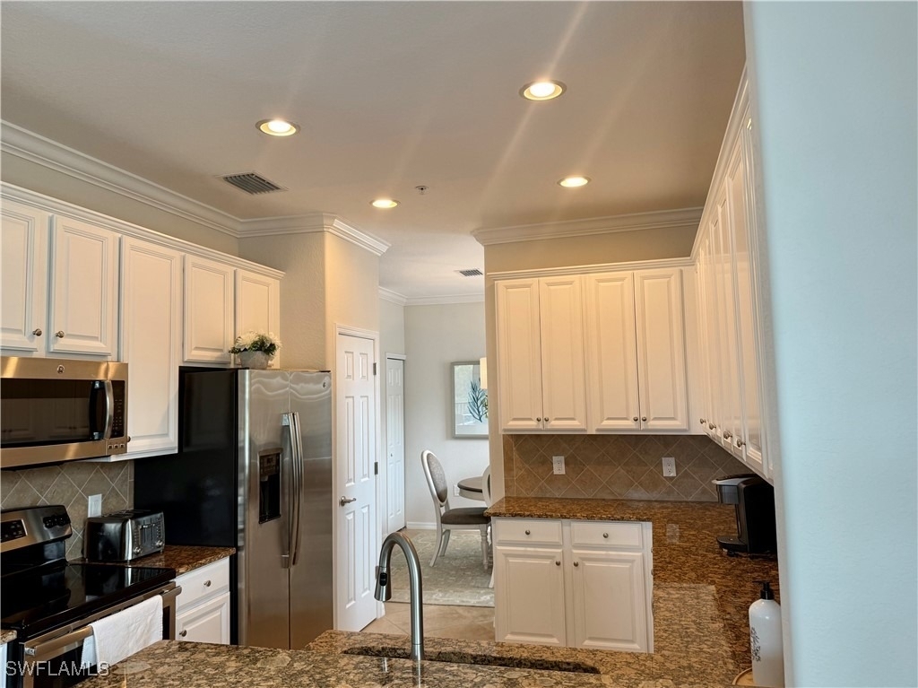 9498 Napoli Lane - Photo 14