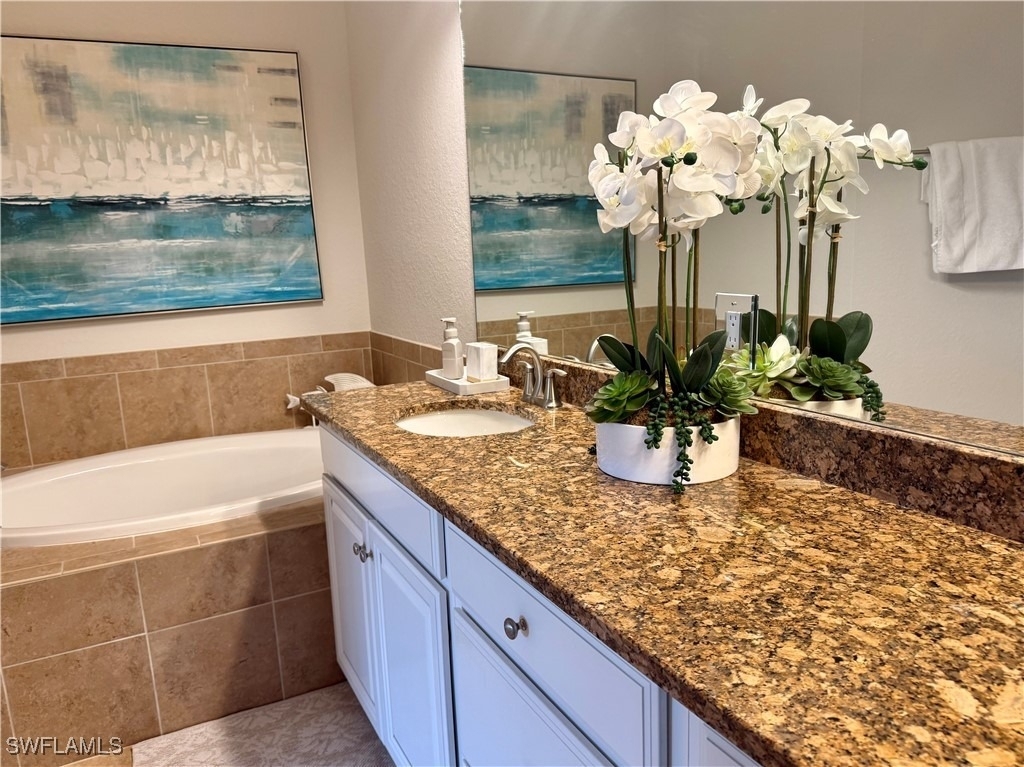 9498 Napoli Lane - Photo 34