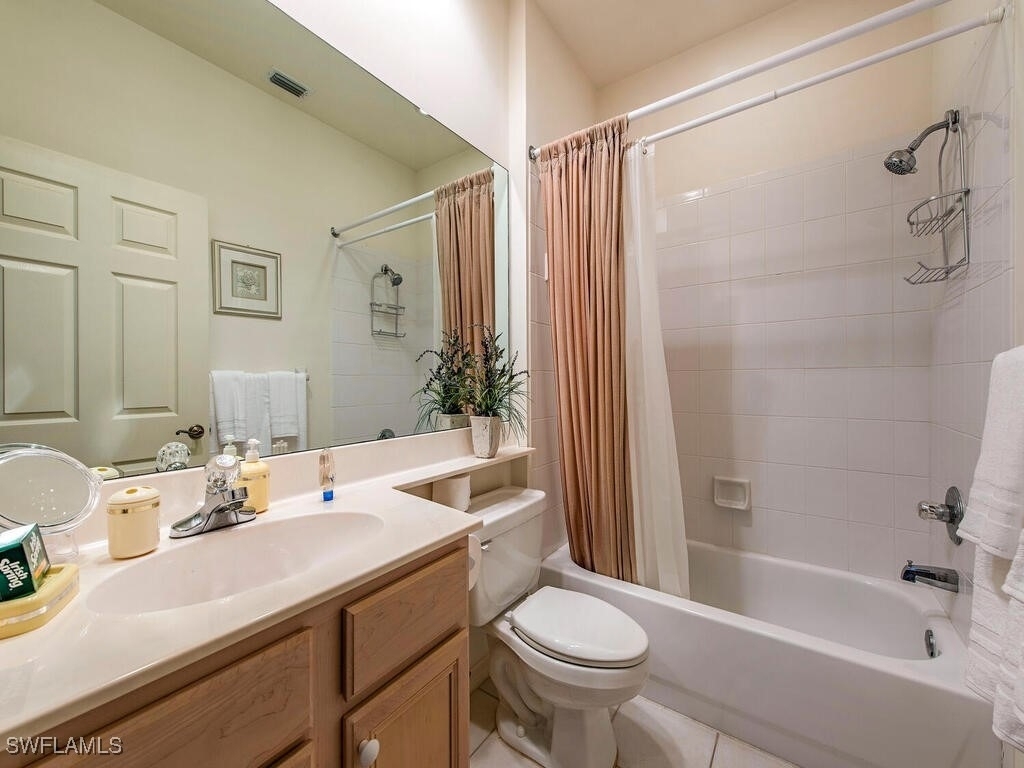 8225 Danbury Boulevard E - Photo 11