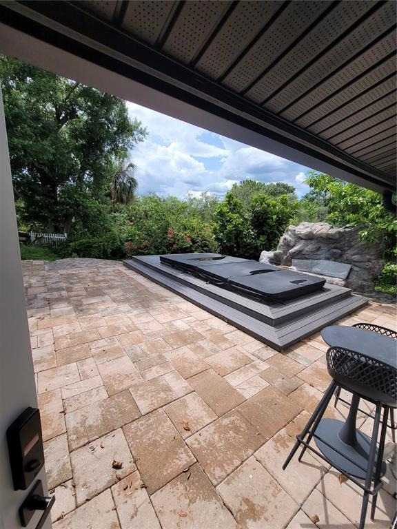 8320 Woodlake Place - Photo 8