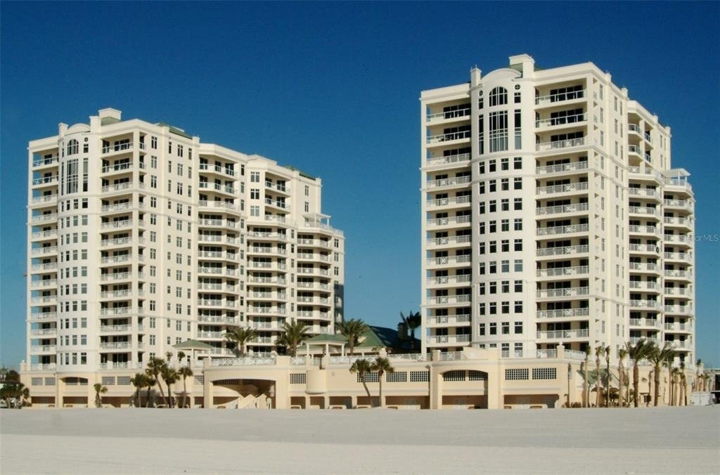 10 Papaya Street - Photo 1