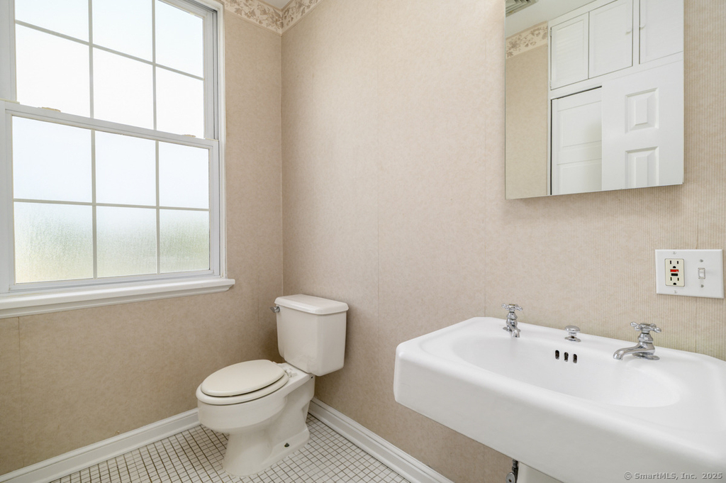 104 East Avenue - Photo 5