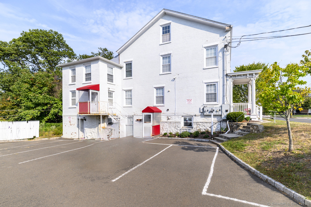 104 East Avenue - Photo 18