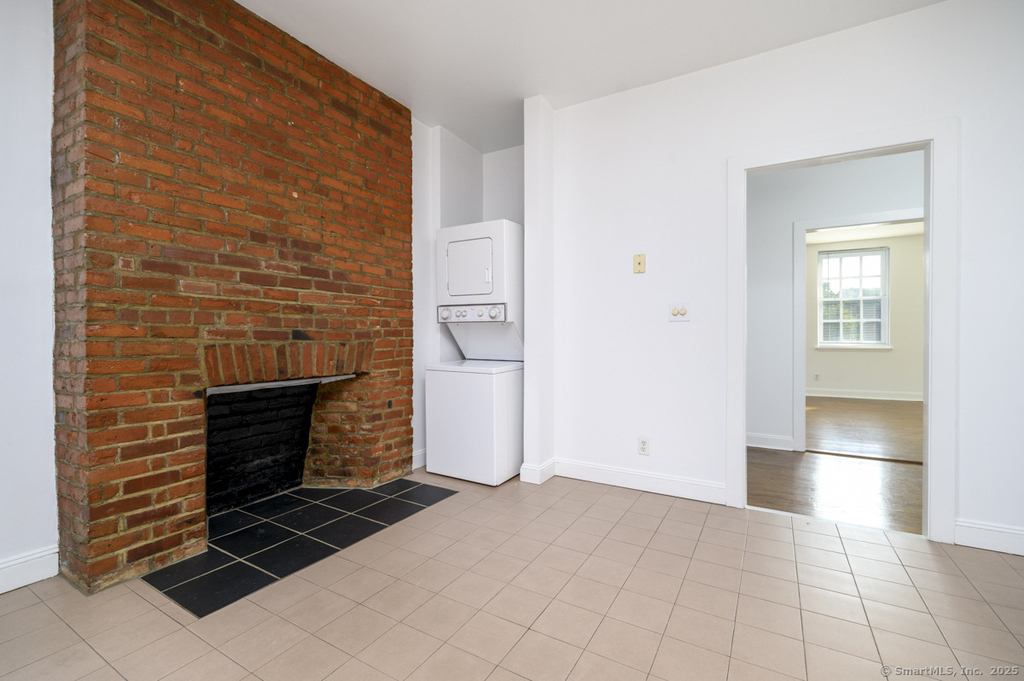 104 East Avenue - Photo 10