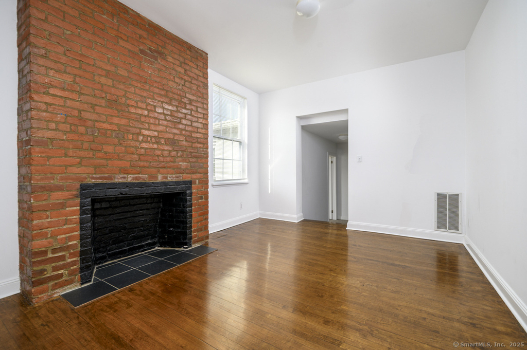 104 East Avenue - Photo 7