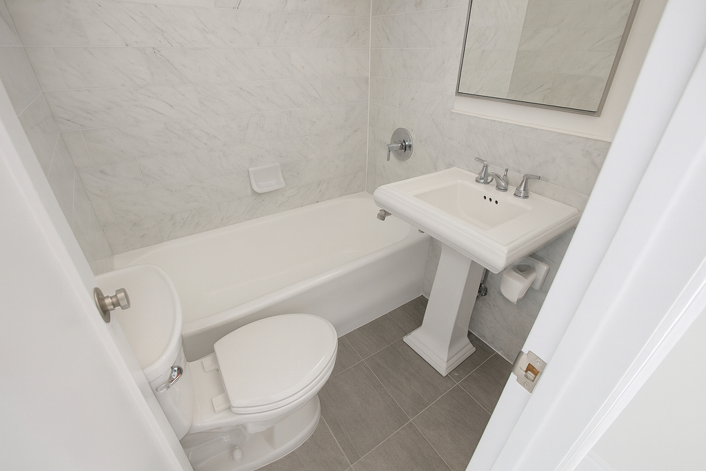 2nd Avenue - Photo 3