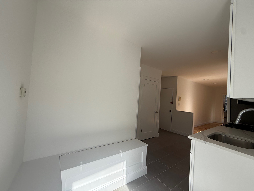251 East 85th Street - Photo 10