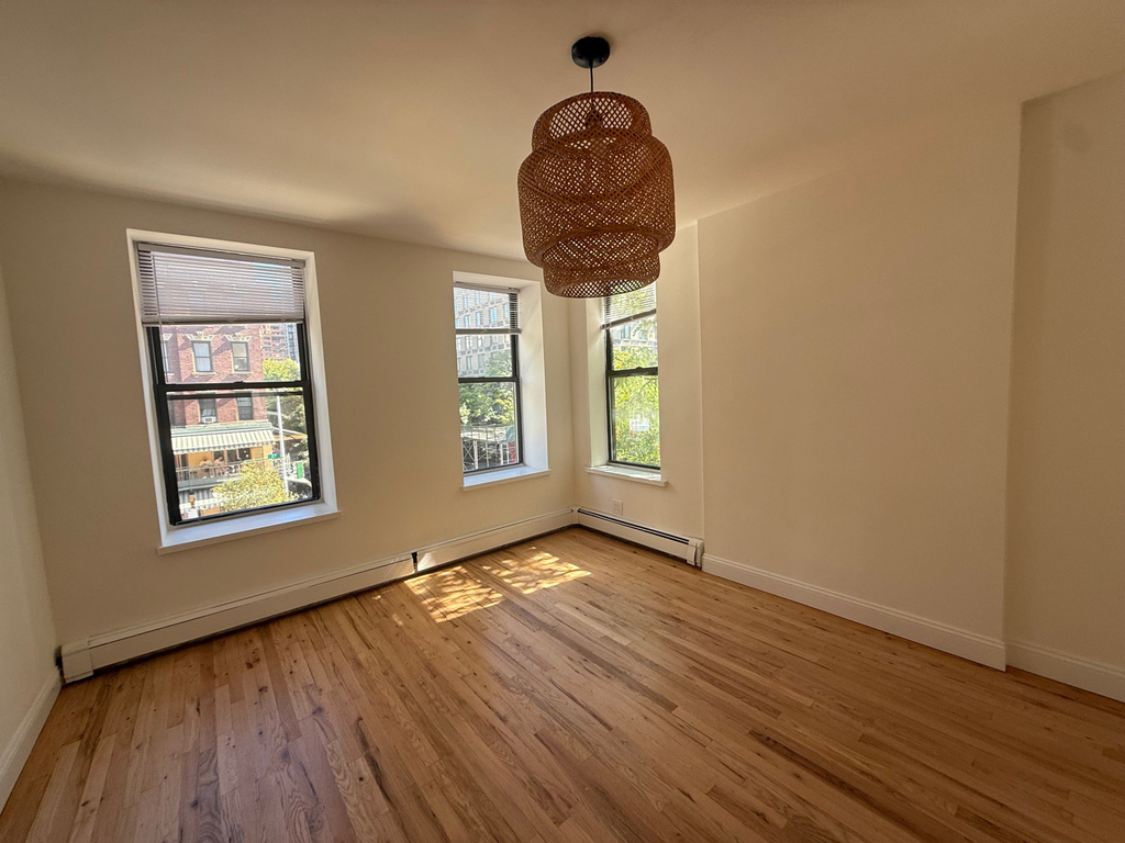 251 East 85th Street - Photo 4