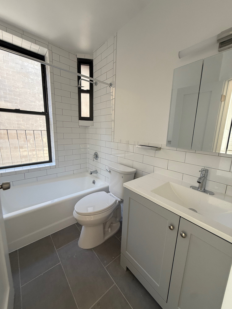 251 East 85th Street - Photo 11