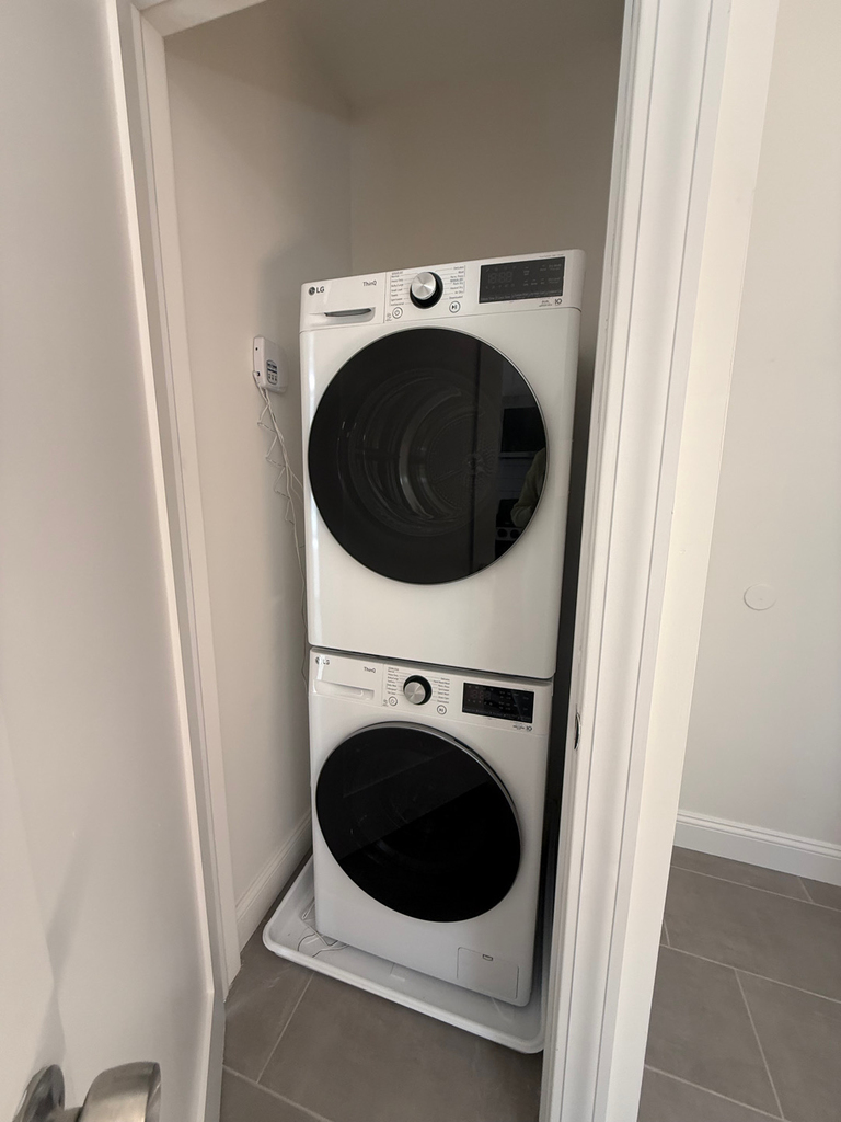 251 East 85th Street - Photo 6