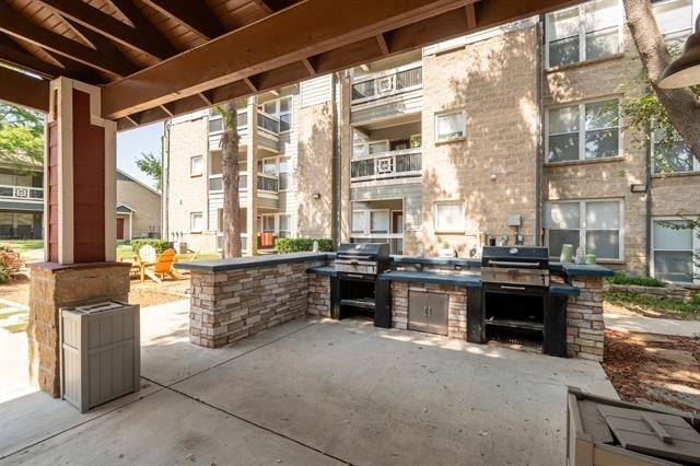 3391 Western Center Boulevard - Photo 2