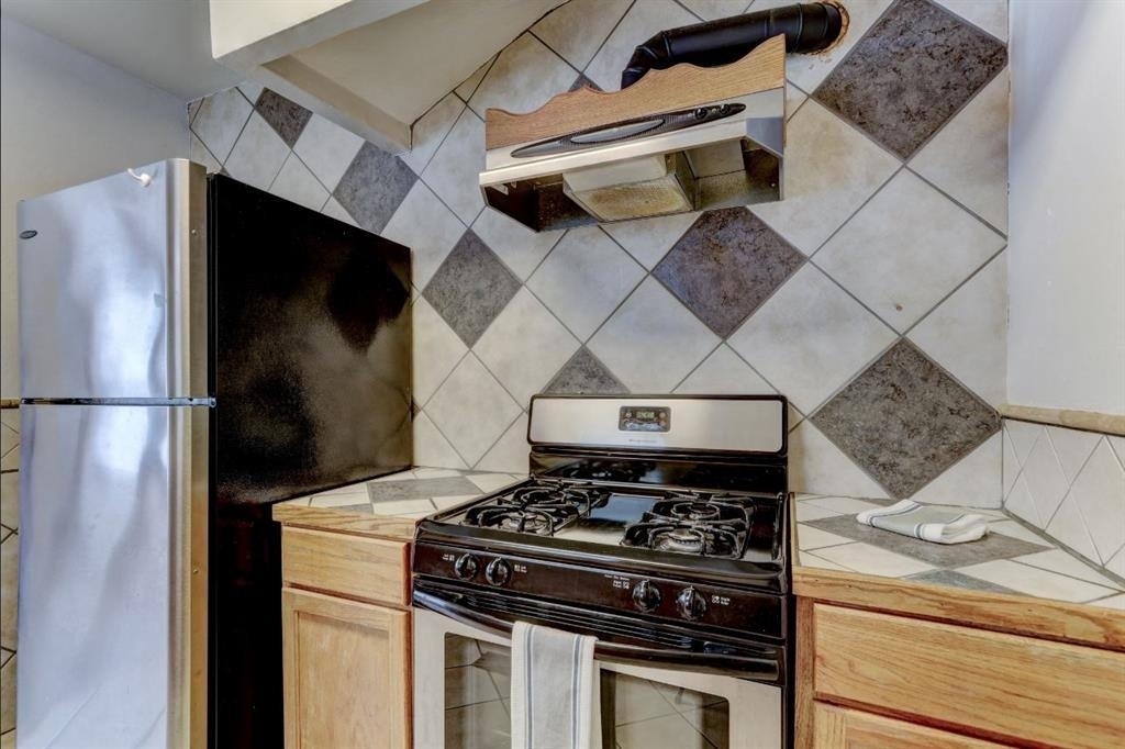1402 Nw 25th Street - Photo 1