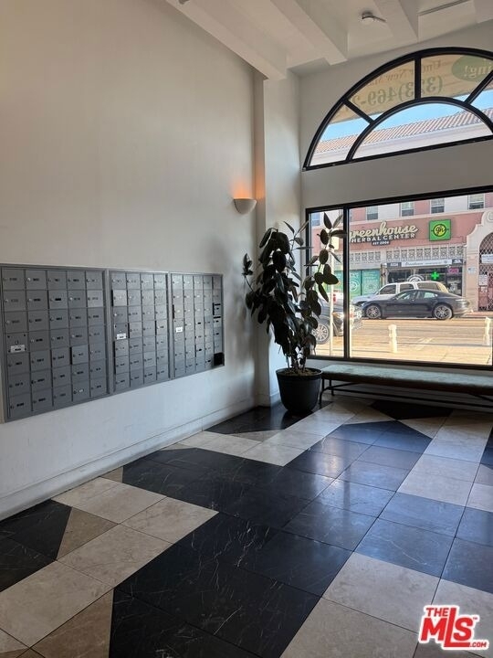 5217 Hollywood Boulevard - Photo 39