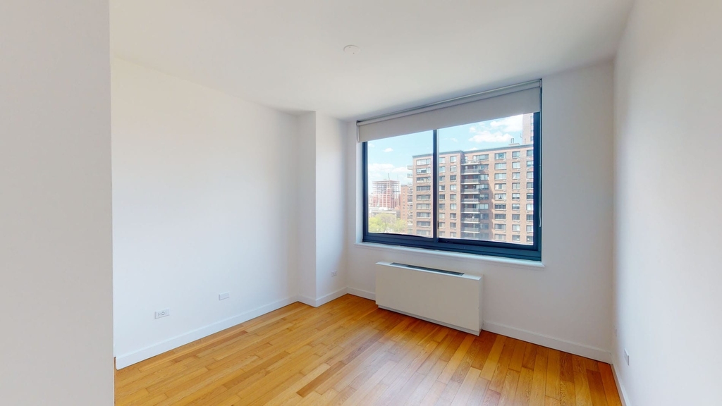 808 Columbus Ave - Photo 4