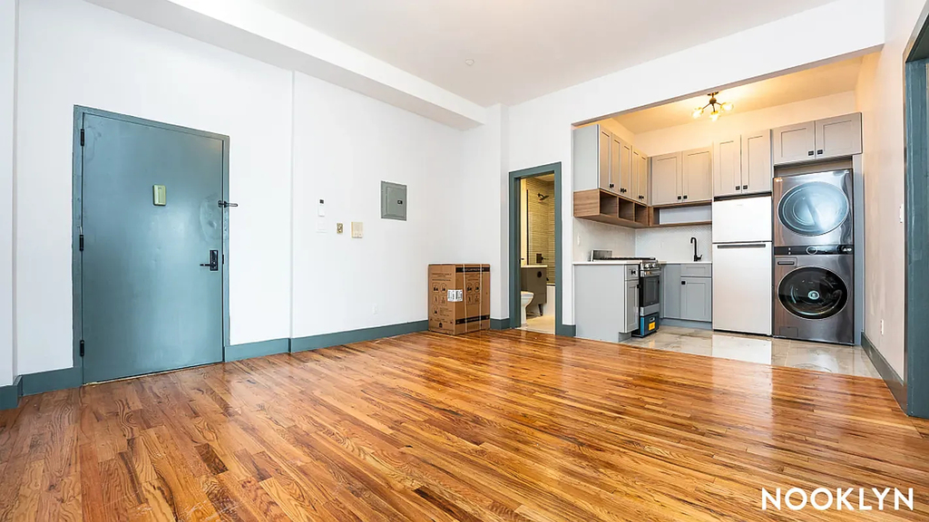 52 Monitor Street - Photo 2