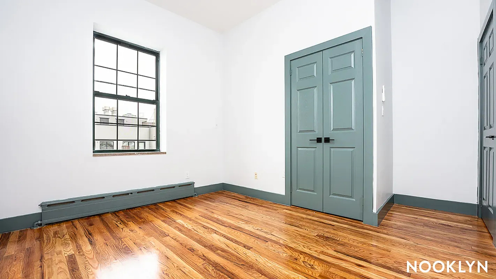 52 Monitor Street - Photo 9