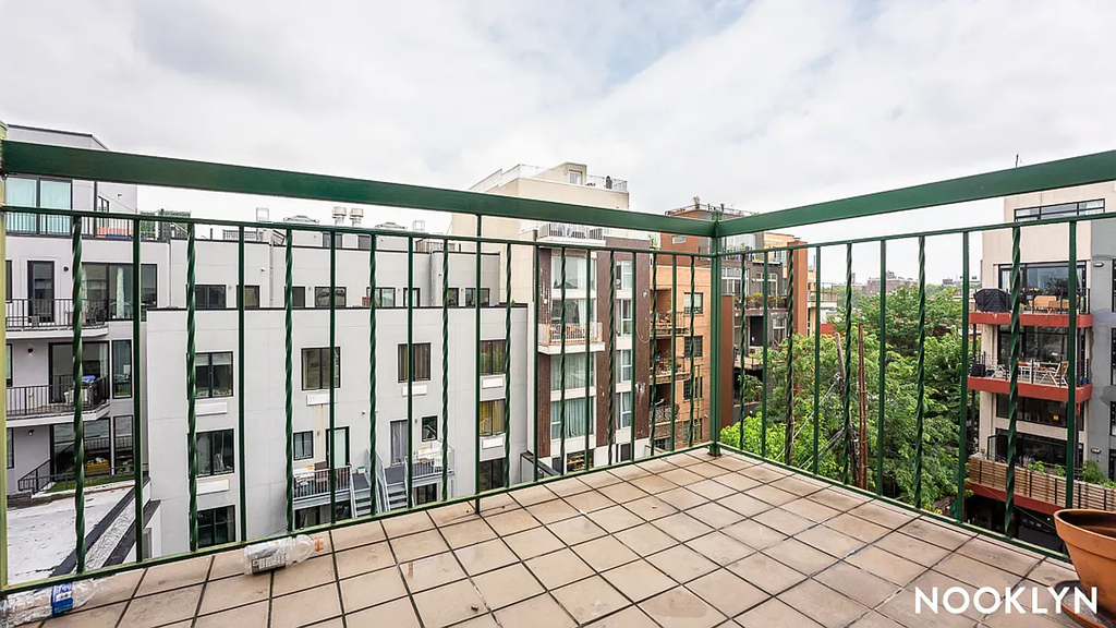 52 Monitor Street - Photo 12