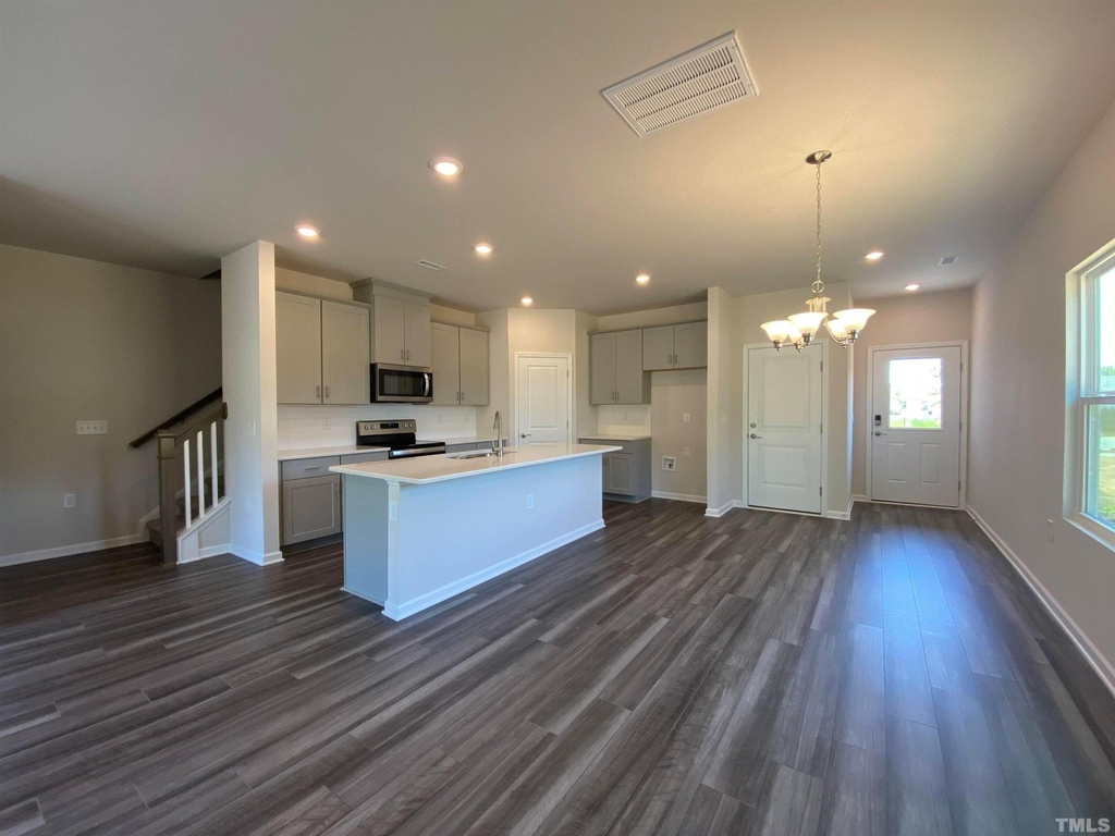 908 Clearhaven Lane - Photo 0