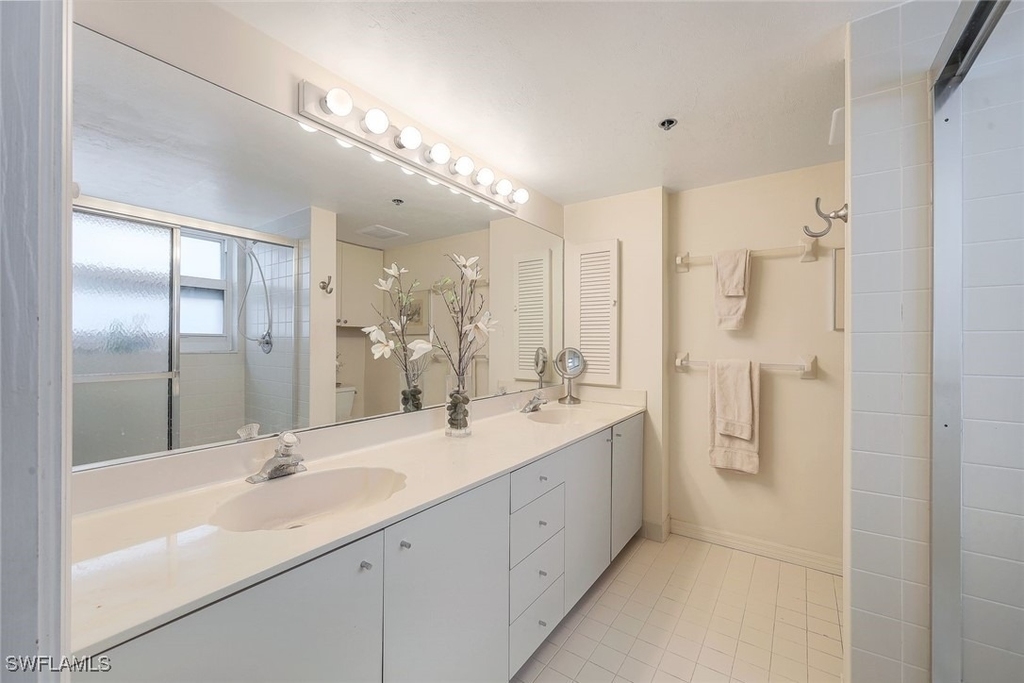 5501 Heron Point Drive - Photo 11