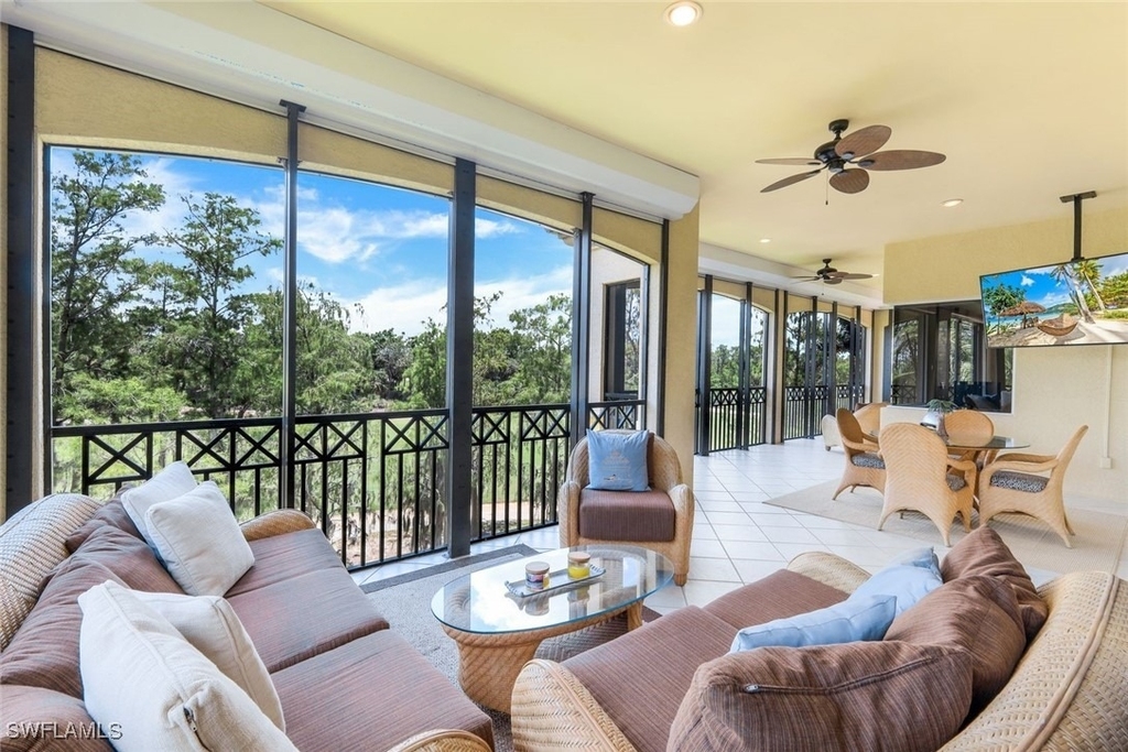 2826 Tiburon Boulevard E - Photo 2