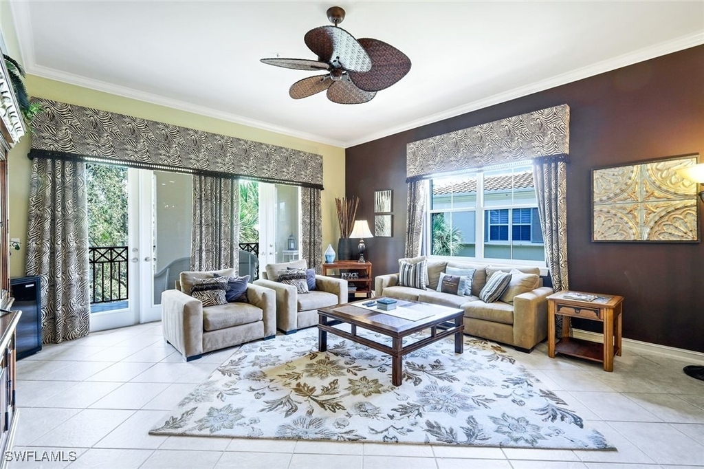 2826 Tiburon Boulevard E - Photo 3