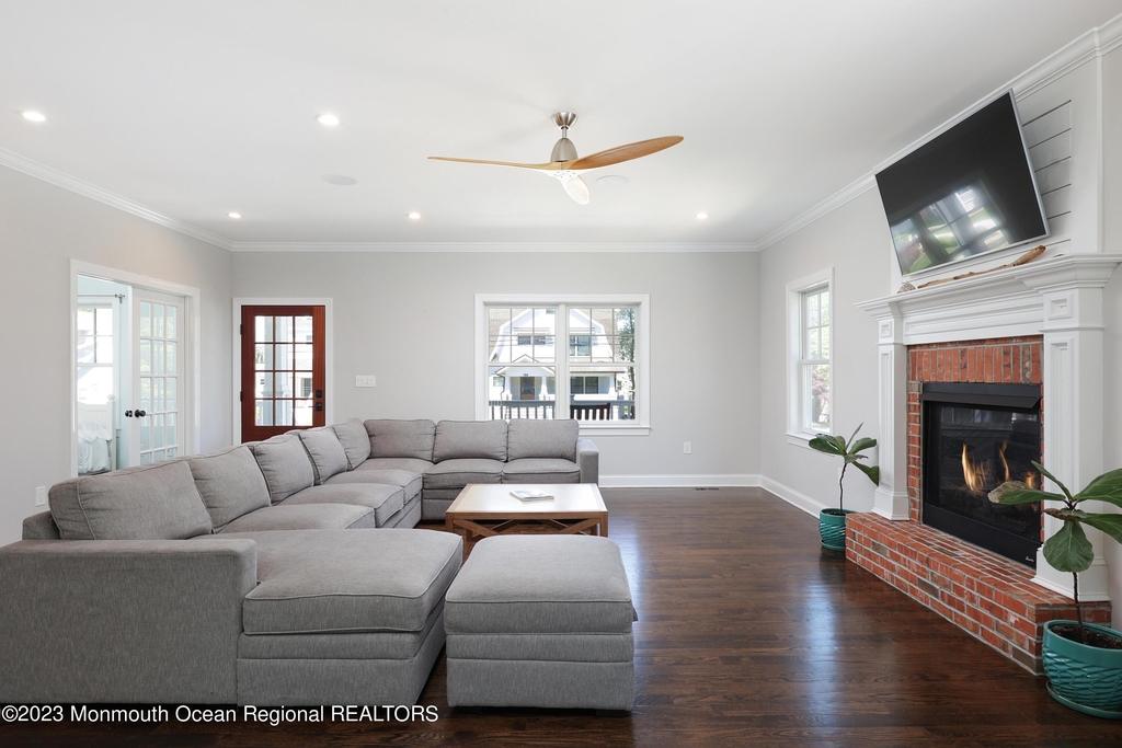 155 Osborne Avenue - Photo 13