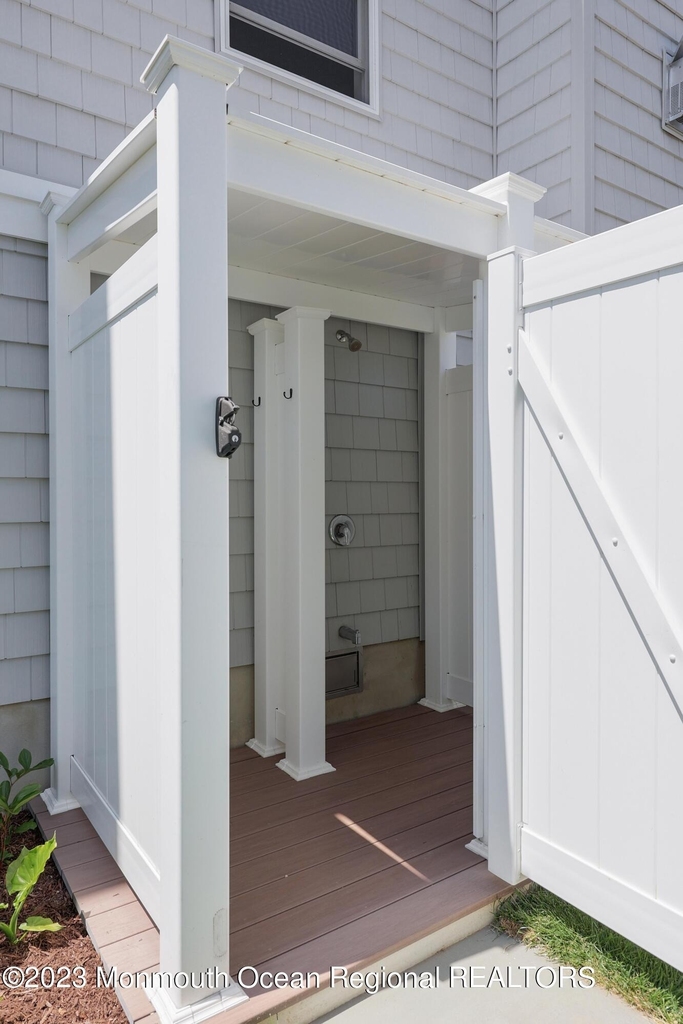 155 Osborne Avenue - Photo 35