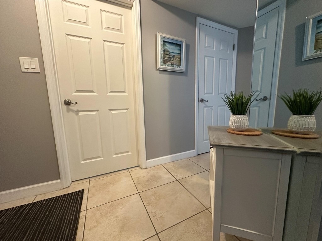 17801 N Bay Road - Photo 2
