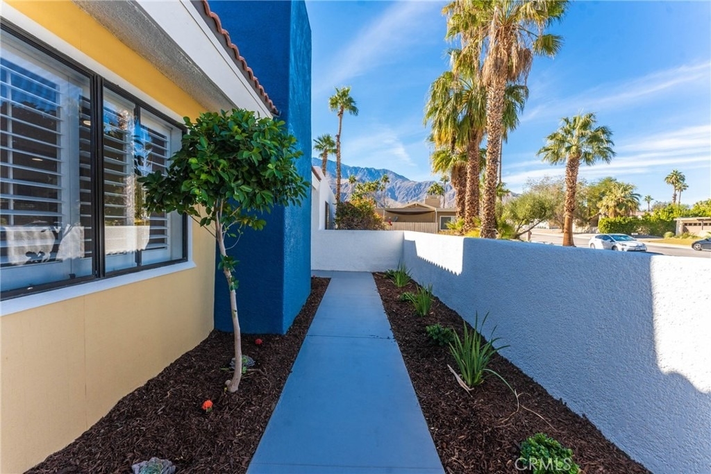 1123 E El Cid - Photo 2