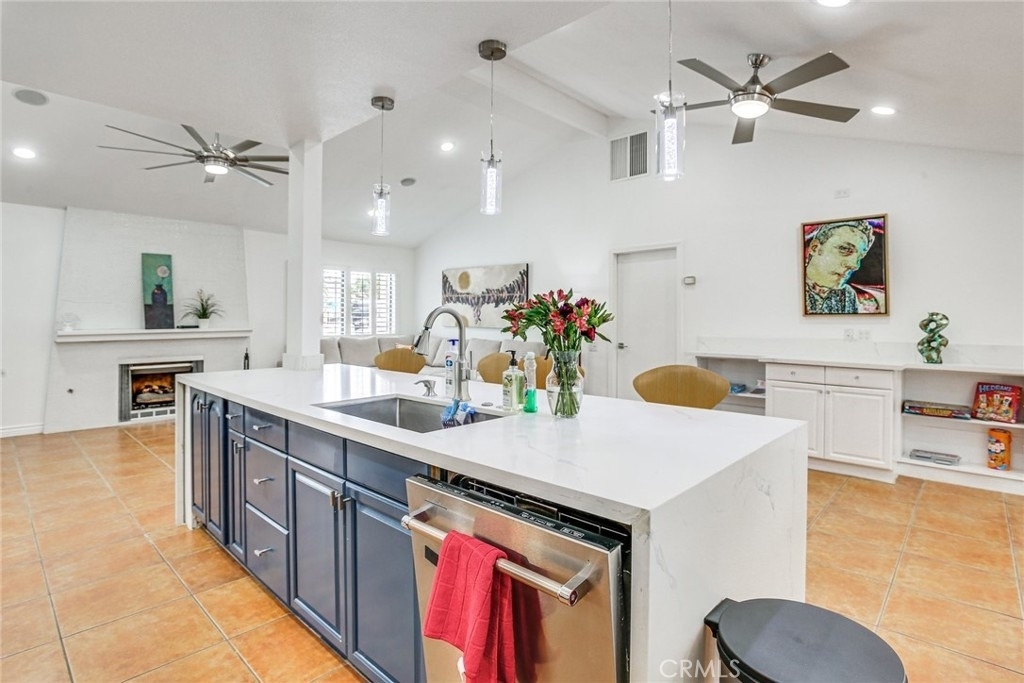1123 E El Cid - Photo 17