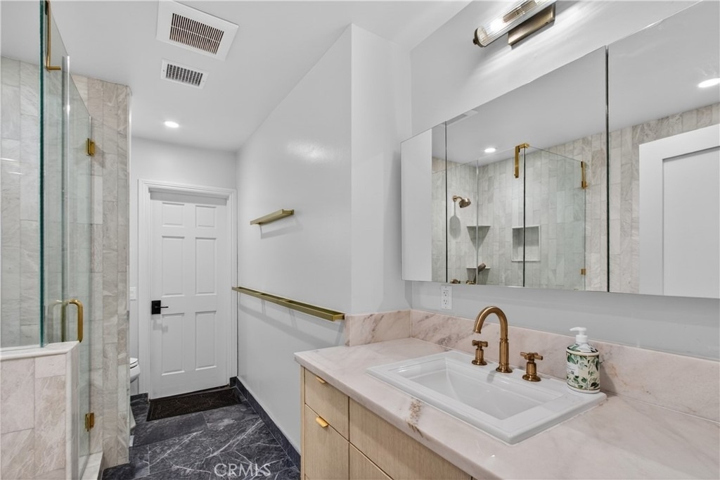225 Iris Avenue - Photo 14