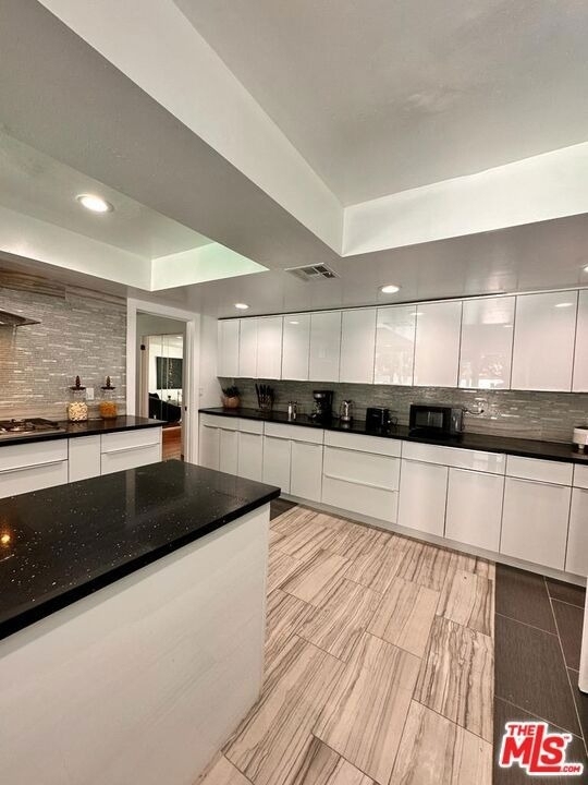 5757 Agnes Avenue - Photo 2