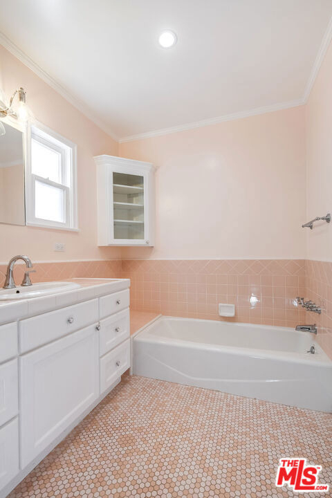 4649 Sancola Avenue - Photo 54