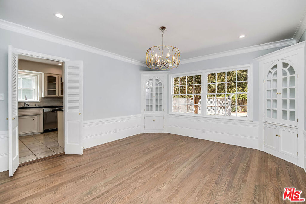 4649 Sancola Avenue - Photo 19