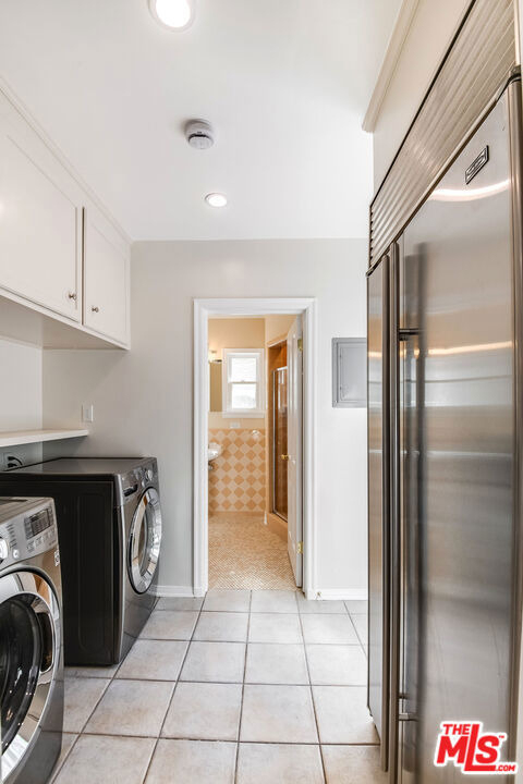 4649 Sancola Avenue - Photo 27