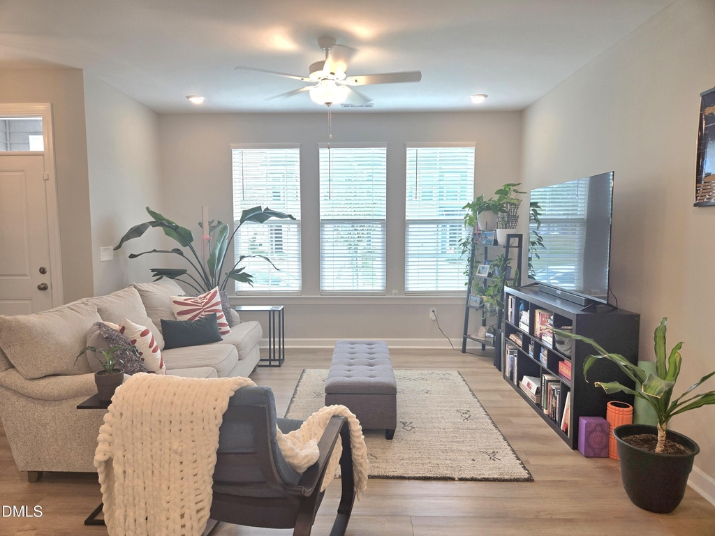262 Pansy Park - Photo 0