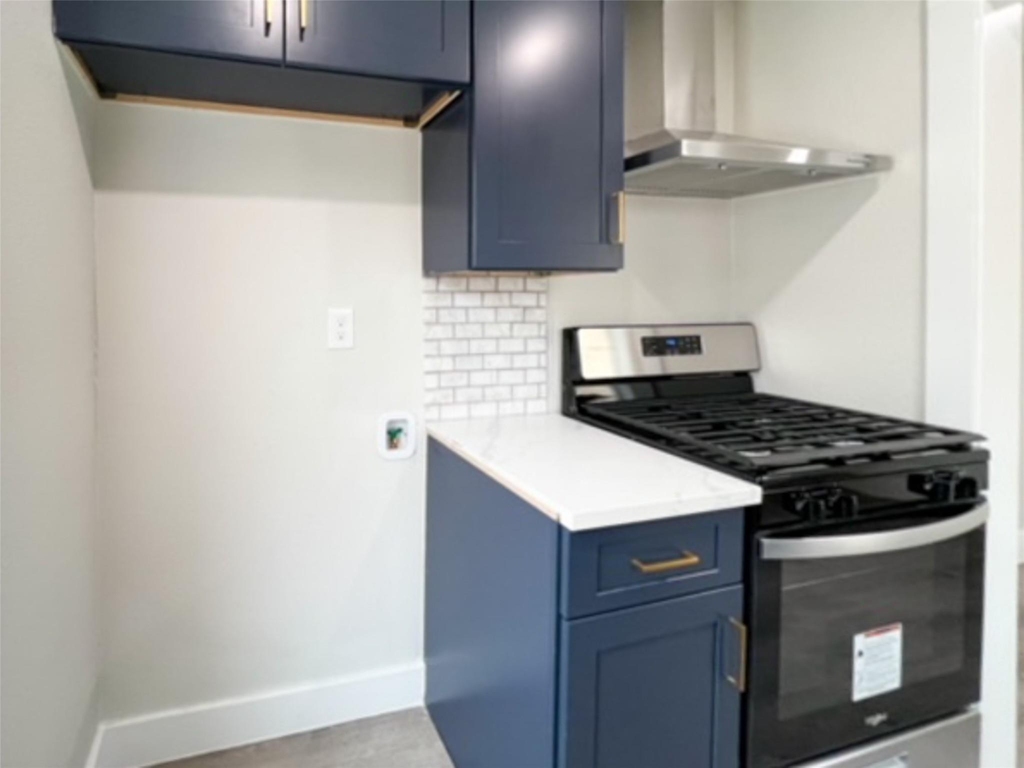 4704 Greenbriar - Photo 5