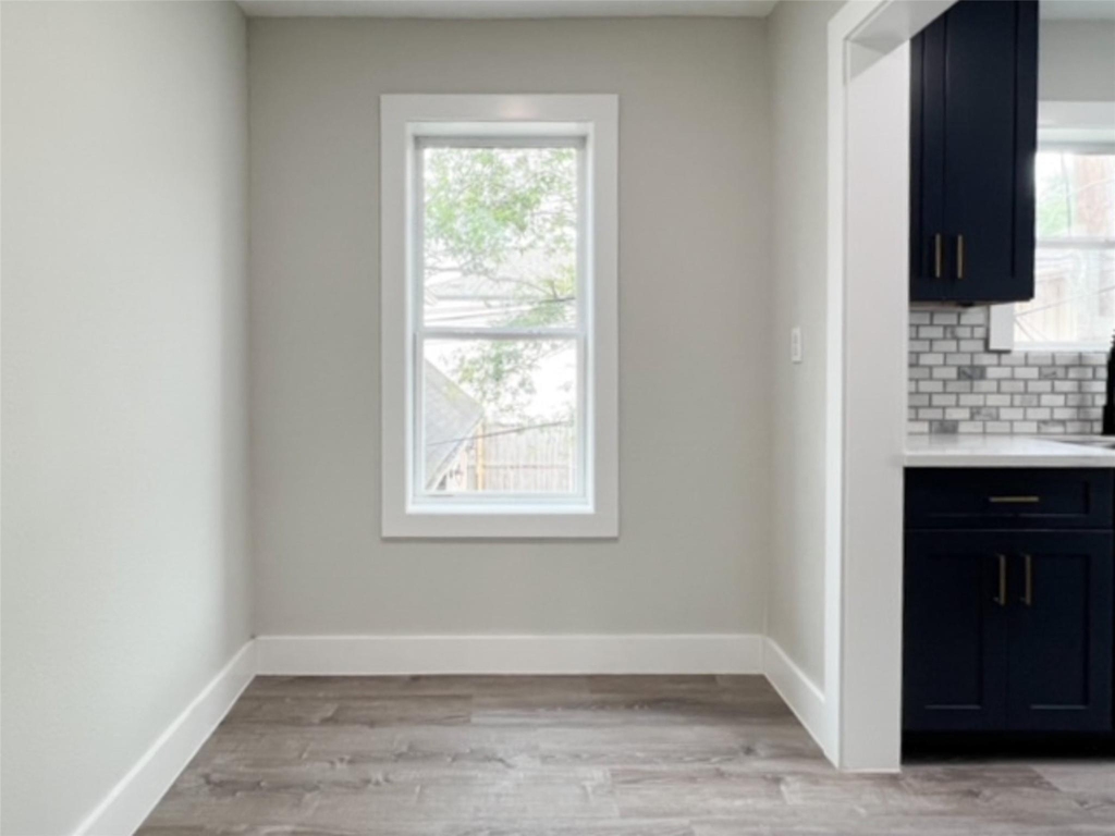 4704 Greenbriar - Photo 3