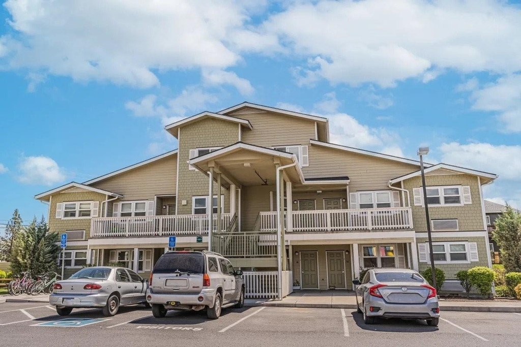 2201 Sw Canal Blvd - Photo 2