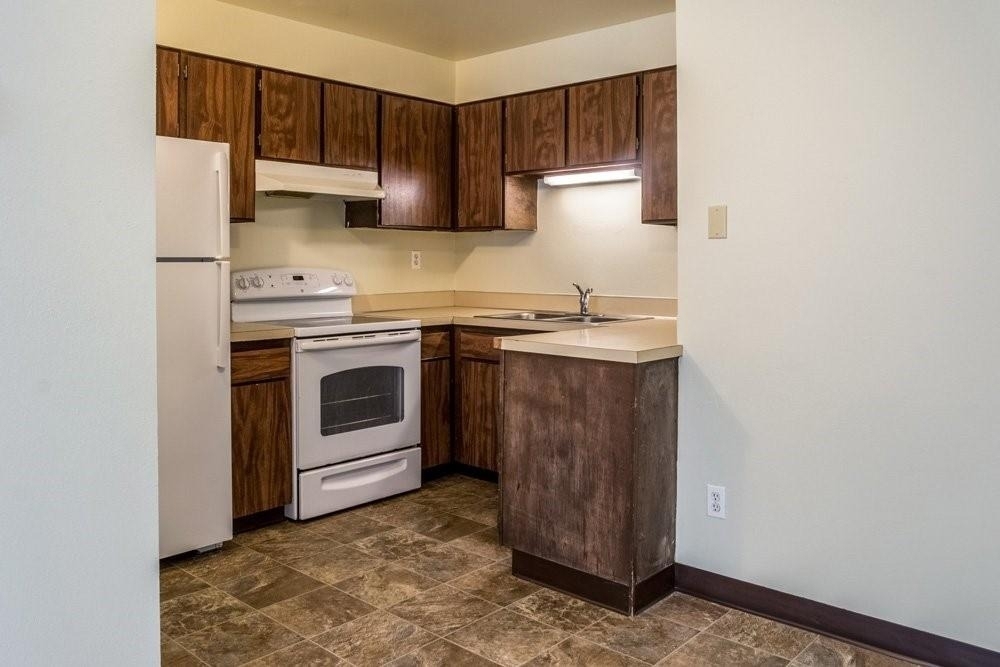 319 Sw G St - Photo 5