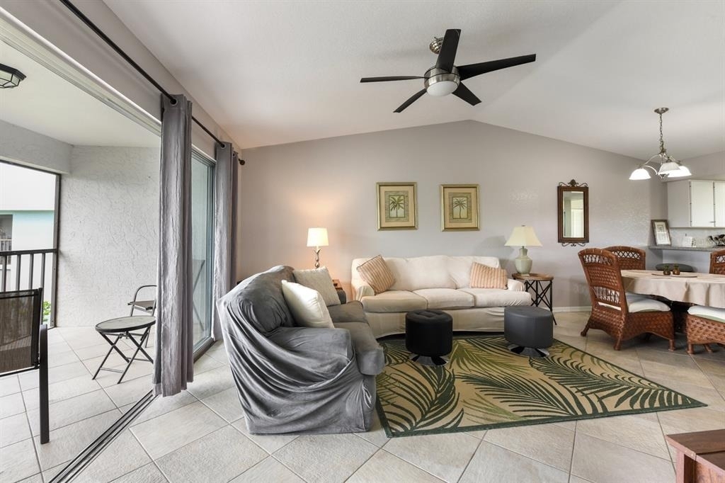 449 Royal Poinciana - Photo 6